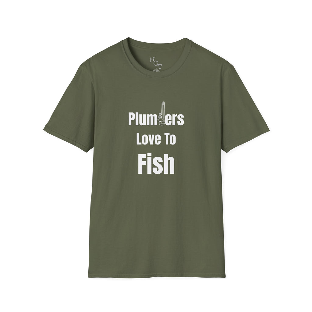 Plumbers Love To Fish T-Shirt – Funny Plumbing Dad Fisherman Gift